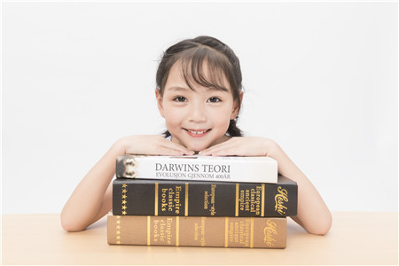 女娃娃取名鼠年