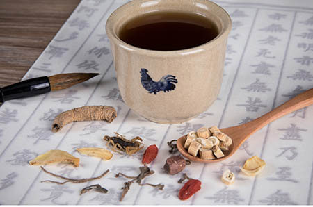 产后新手妈咪需要被照顾，但自己也要知道坐月子的这些小误区