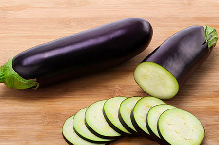 黄花菜怎样吃下奶？推荐几款黄花菜下奶食谱