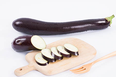 这些号称“回奶杀手”，吃香菜会不会回奶？