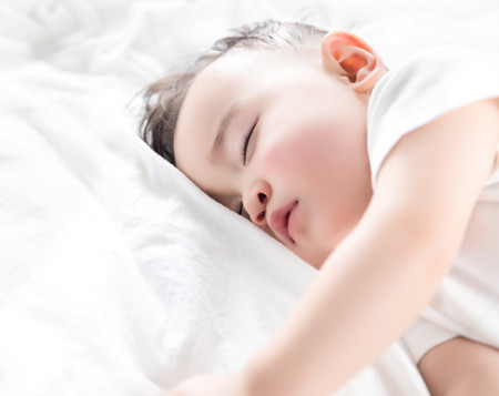 宝宝睡觉前的注意事项孩子睡前要注意什么