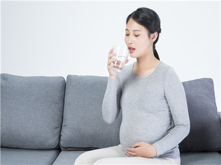 孕妇喝水多会水中毒吗