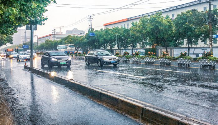 南昌今年首场大暴雨来了 该地四月上中旬少见大暴雨