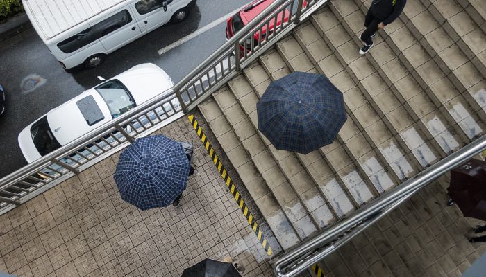 广东降雨天气持续 部分地区最高气温达30℃