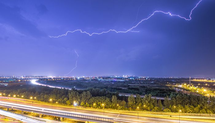 雷电是怎样形成的 雷电是怎么产生的