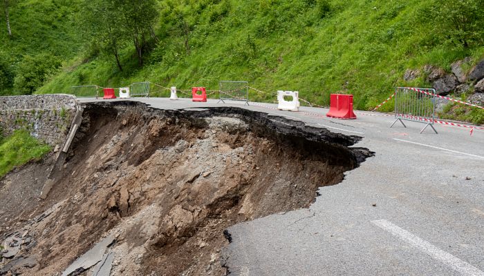 地震是指地壳突然震动吗 地震指的是地壳突然振动吗