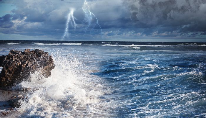 海南发布海上雷雨大风黄色预警 船舶注意防范