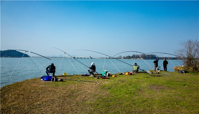 夏季台风前适合钓鱼吗 夏天台风出现前适合钓鱼吗