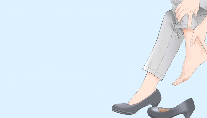 女子去水上乐园游泳后耳朵得脚气 耳朵为什么会感染脚气