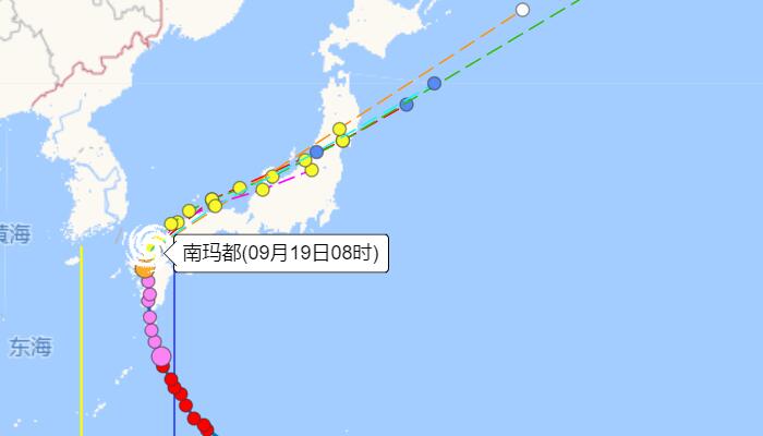 台风“南玛都”袭击日本超29万户居民停电 多县房屋受损树木倒地