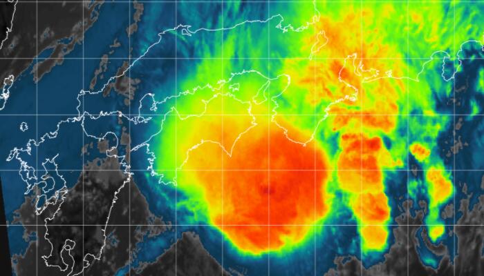 台风塔拉斯路径实时发布系统最新云图：云系结构较散但庞大已覆盖日本